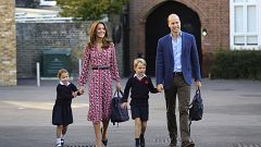 Image: Britain's Princess Charlotte, left, with her brother Prince George a