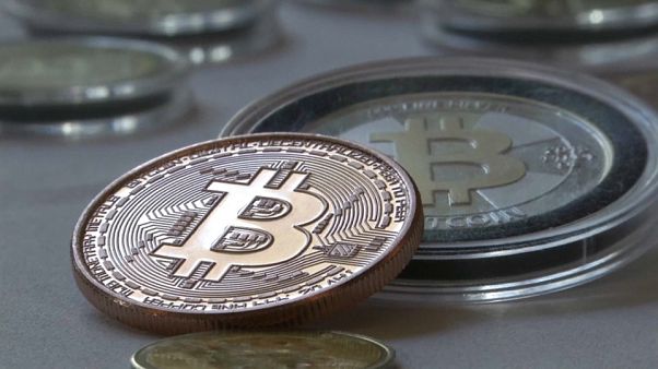 Bitcoin estreia-se no mercado de futuros com subida em flecha Bitcoin estreia-se no mercado de futuros com subida em flecha