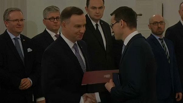 Polonia: governo al lavoro dopo il giuramento Polonia: governo al lavoro dopo il giuramento