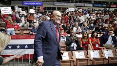 Image: Former New York City Mayor Rudy Giuliani smiles as he arrives to Pre