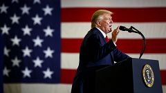 Image: President Donald Trump speaks at a campaign rally in Fayetteville, N