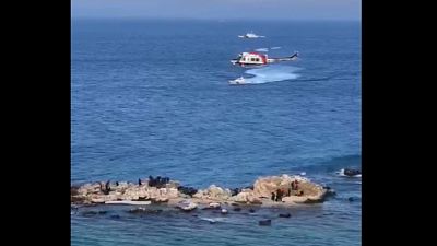 Helicóptero turco resgata dezenas de migrantes