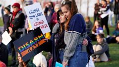 Teenagers kick off a voter registration rally in Littleton Colorado