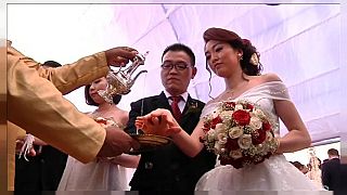 Tömegesküvő: 50 kínai pár házasodott össze Colombóban