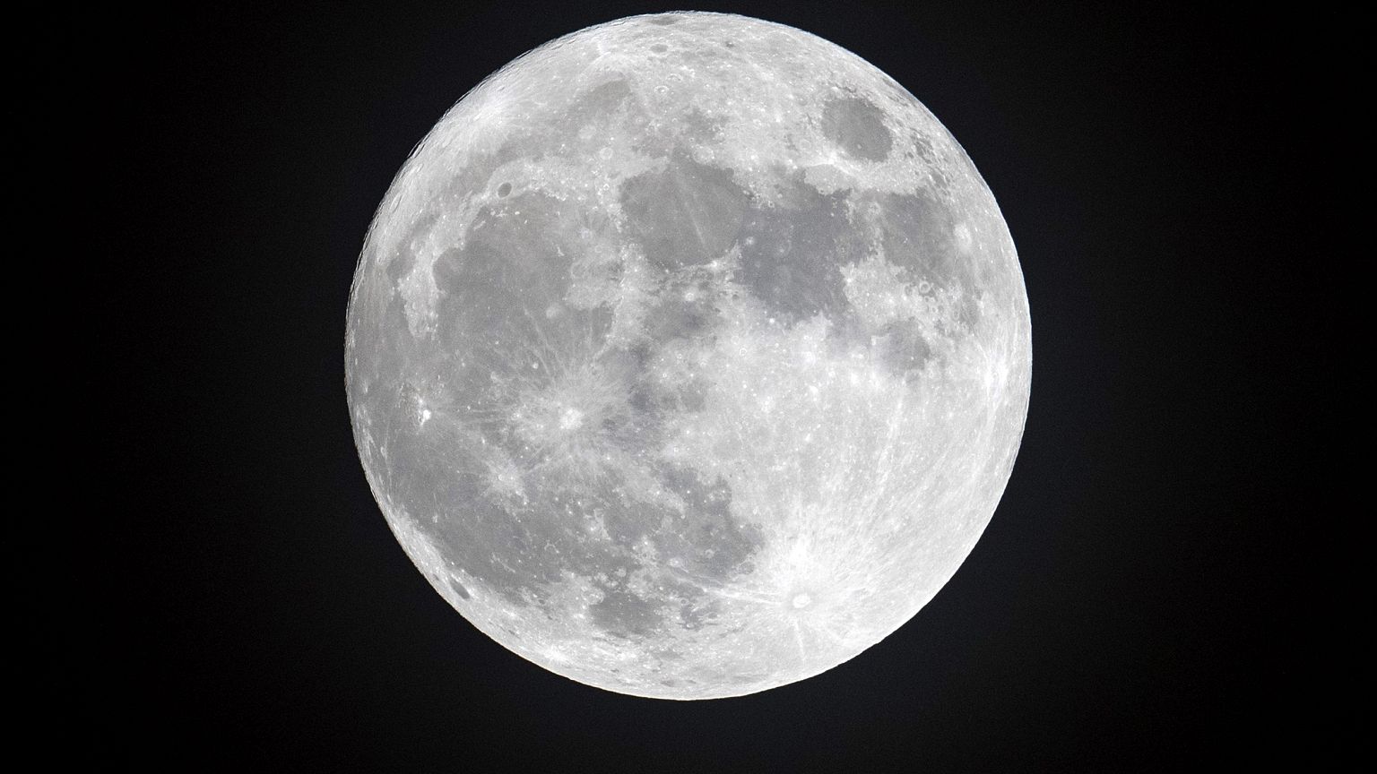 Image: The Moon Rises Over Cornwall