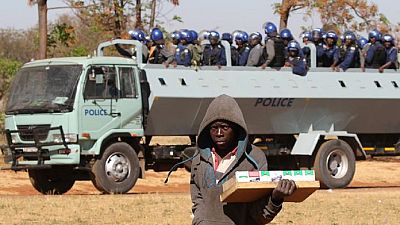 Zimbabwe police admits past mistakes, pledges to work for the people
