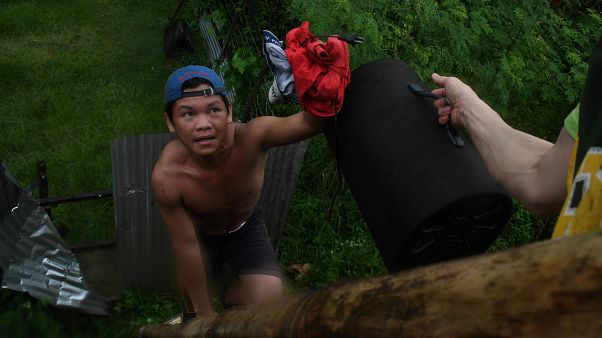 Tempestade tropical Tembin deixa mais de 200 mortos nas Filipinas Tempestade tropical Tembin deixa mais de 200 mortos nas Filipinas