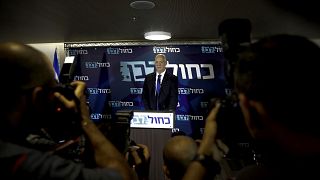 Image: Benny Gantz speaks at a press conference in Tel Aviv on Sept. 19, 20