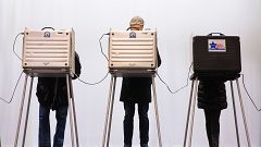 Image: Voters Go To The Polls In Illinois Presidential Primary