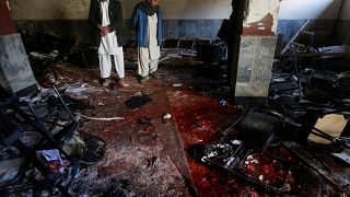 Véres robbantás egy kabuli síita központnál