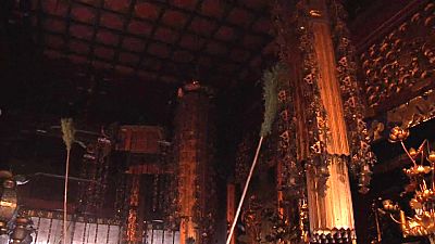 Ιαπωνία: Το τελετουργικό του...ξεσκονίσματος ναού!