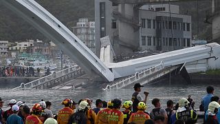 Image: Taiwan Bridge Collapse
