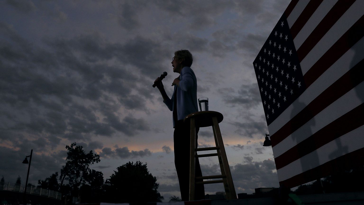 Image: Elizabeth Warren