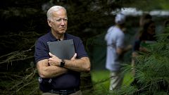 Image: Presidential Candidates Attend Polk County Democrats' Steak Fry In D