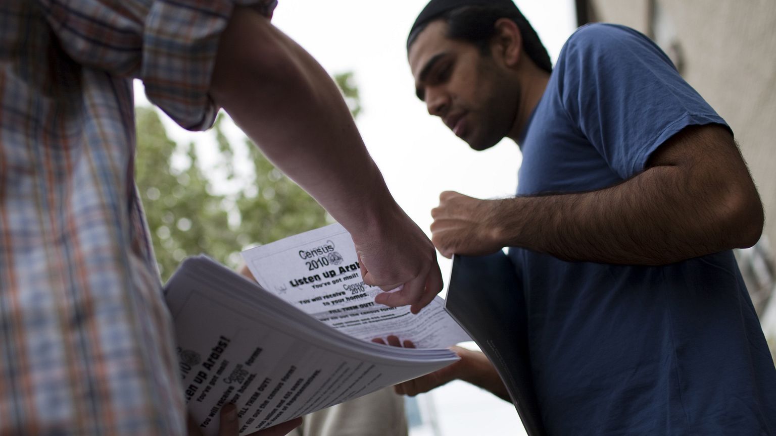 Image: NY Census Fliers Encouraging Completion Are Distributed