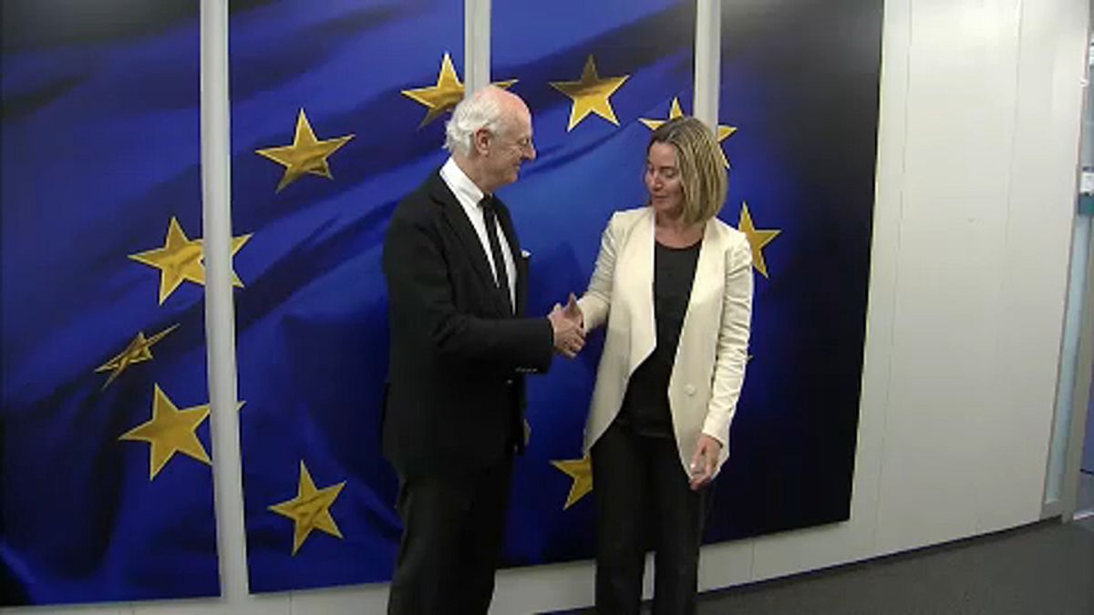 Bruselas apoya las negociaciones en Ginebra para la paz en Siria
