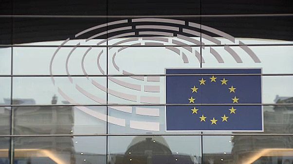 Brüssel und die harten Nüsse, drinnen und draußen: Polen und Syrien Brüssel und die harten Nüsse, drinnen und draußen: Polen und Syrien