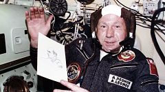Image: Alexei Leonov - First Person to Walk in Space Dies Aged 85 Alexei Le
