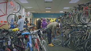 Bicicletas restauradas para los refugiados de Londres
