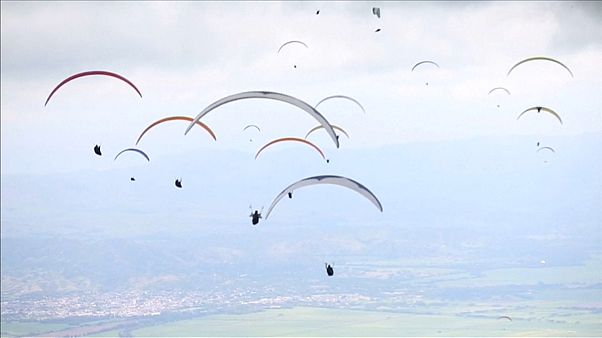 La coupe du monde de parapente fait étape à Roldanillo (Colombie) La coupe du monde de parapente fait étape à Roldanillo (Colombie)