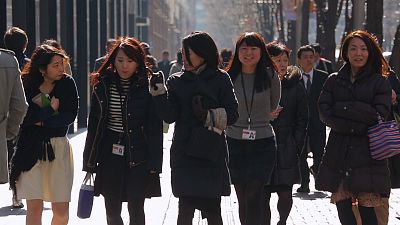 Empresas japonesas fazem a corte às mulheres