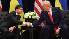 Image: President Donald Trump and Ukrainian President Volodymyr Zelensky sh