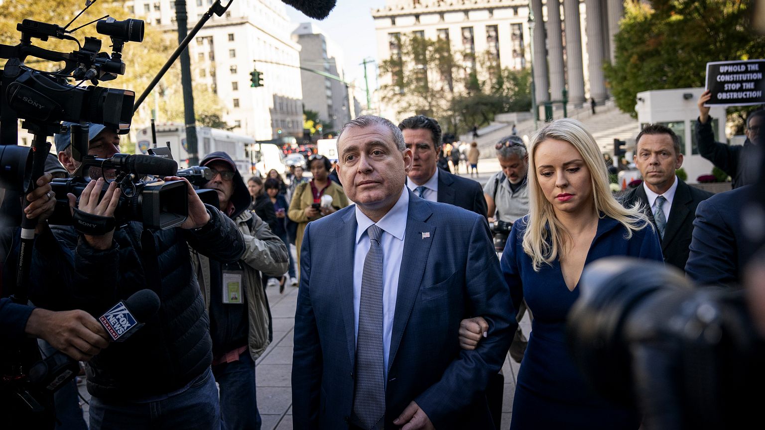 Image: Lev Parnas arrives at federal court for an arraignment hearing in Ne