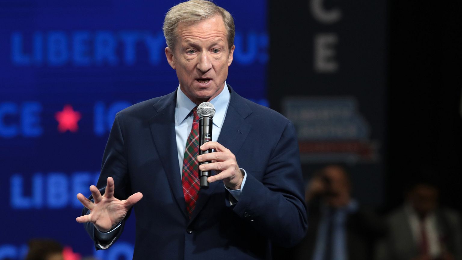 Image: 14 Democratic Presidential Candidates Attend Iowa Liberty And Justic