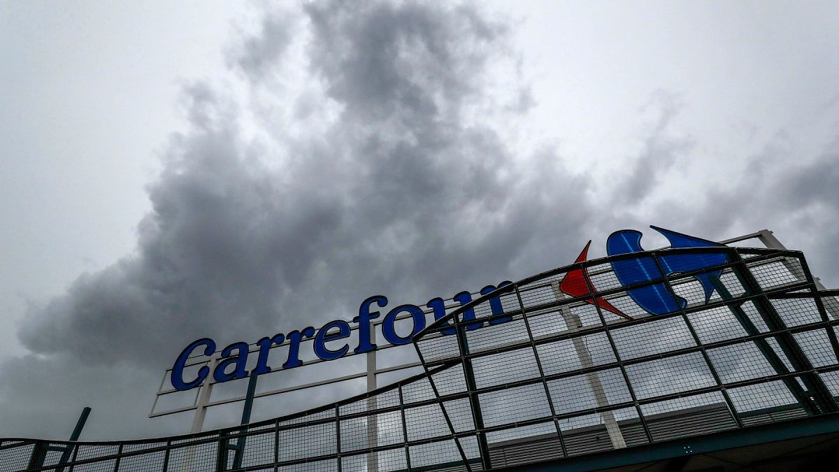 Carrefour 272 şubesini kapatıyor