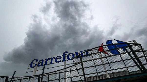 Carrefour 272 şubesini kapatıyor Carrefour 272 şubesini kapatıyor