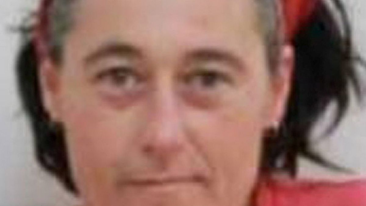 Image: Claire Hockridge, 46, had gone to look for help after she became str