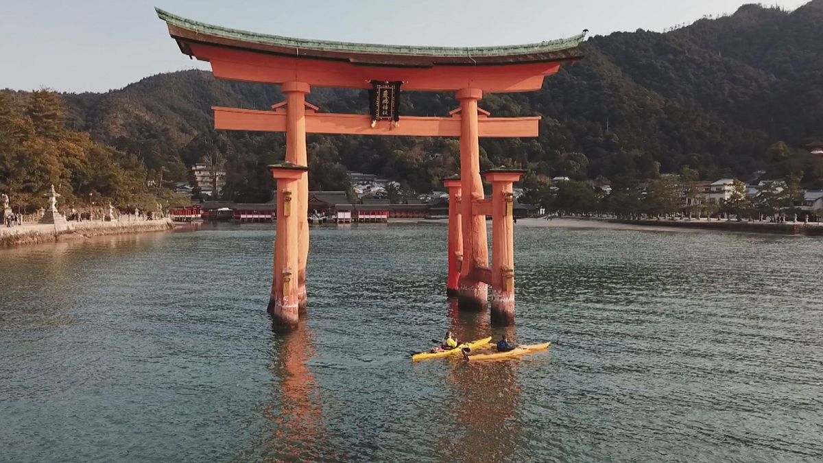 Torii: Mit dem Kajak durch das schwimmende Tor