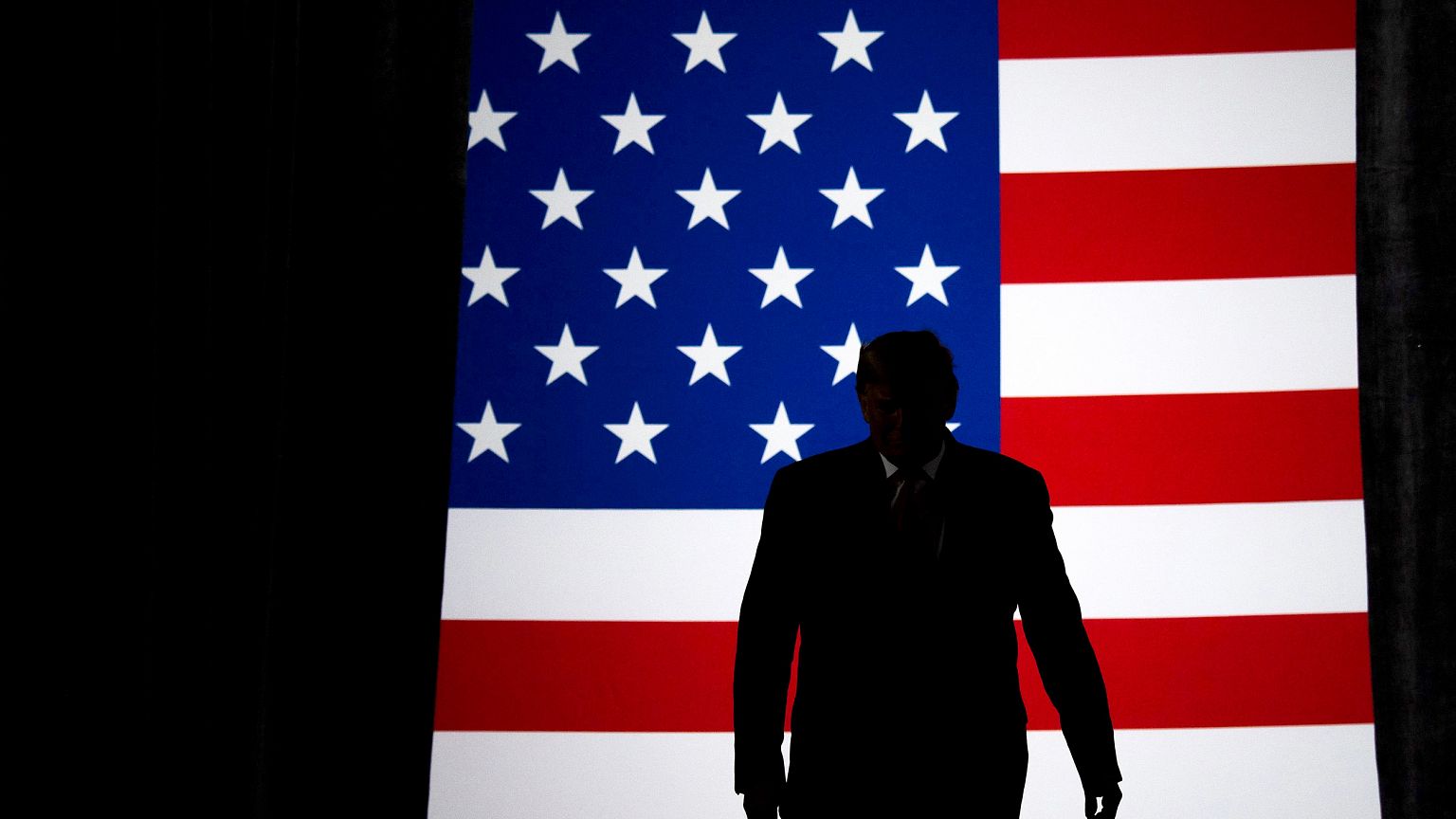 Image: President Donald Trump arrives for a campaign rally in Toledo, Ohio,