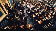 Image: Supreme Court Chief Justice William Rehnquist swears in senators to 