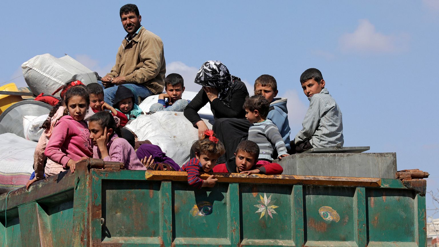 Rehenes de la guerra en Siria: la lucha diaria de un pueblo despojado de futuro
