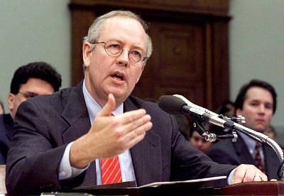 Independent Counsel Kenneth Starr testifies before the House Judiciary Committee on Impeachment Inquiry in Washington on Nov. 19, 1998.