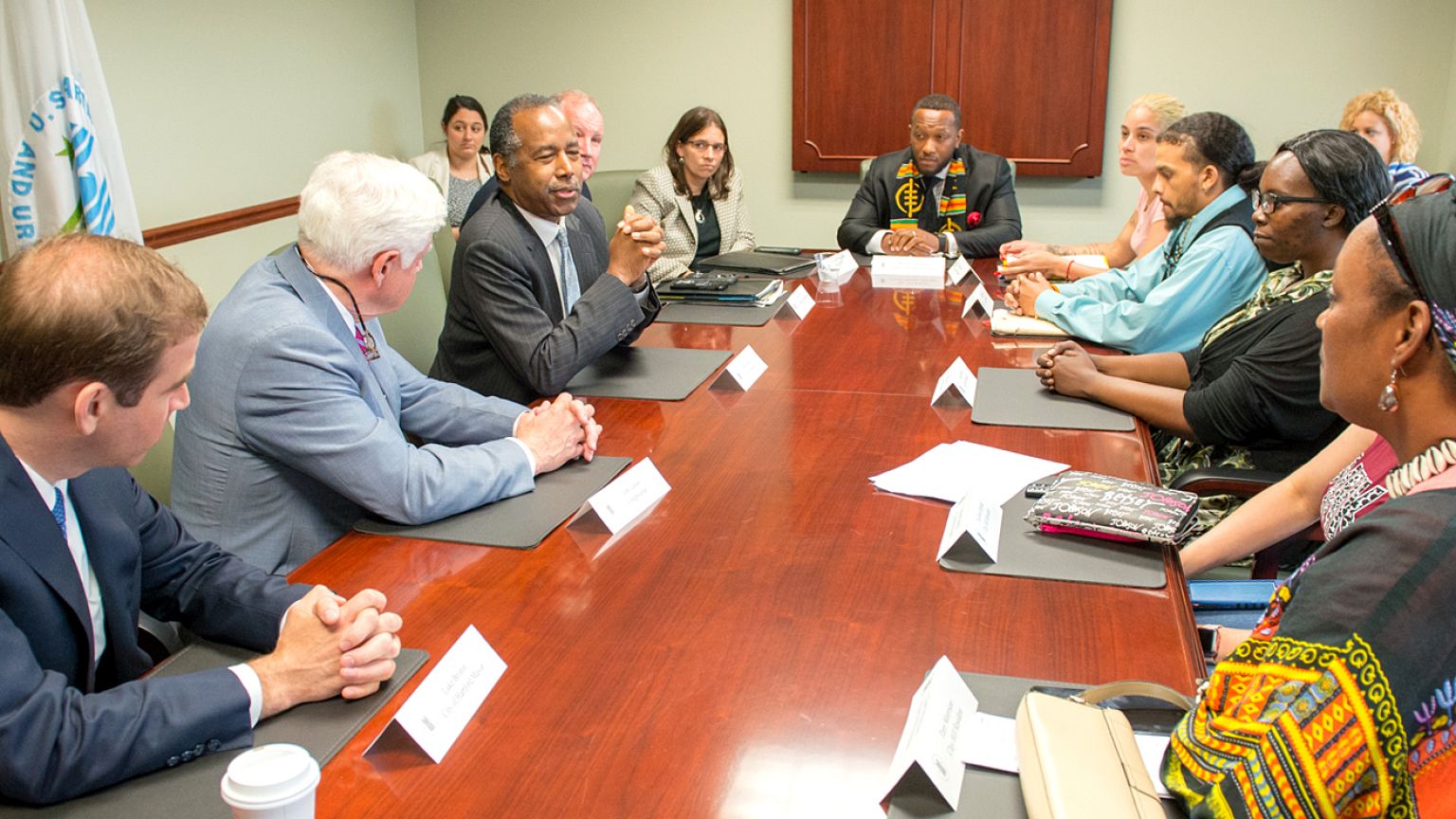 IMAGE: Tenants meet with Ben Carson in 2018