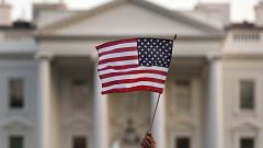 Image: American Flag, White House