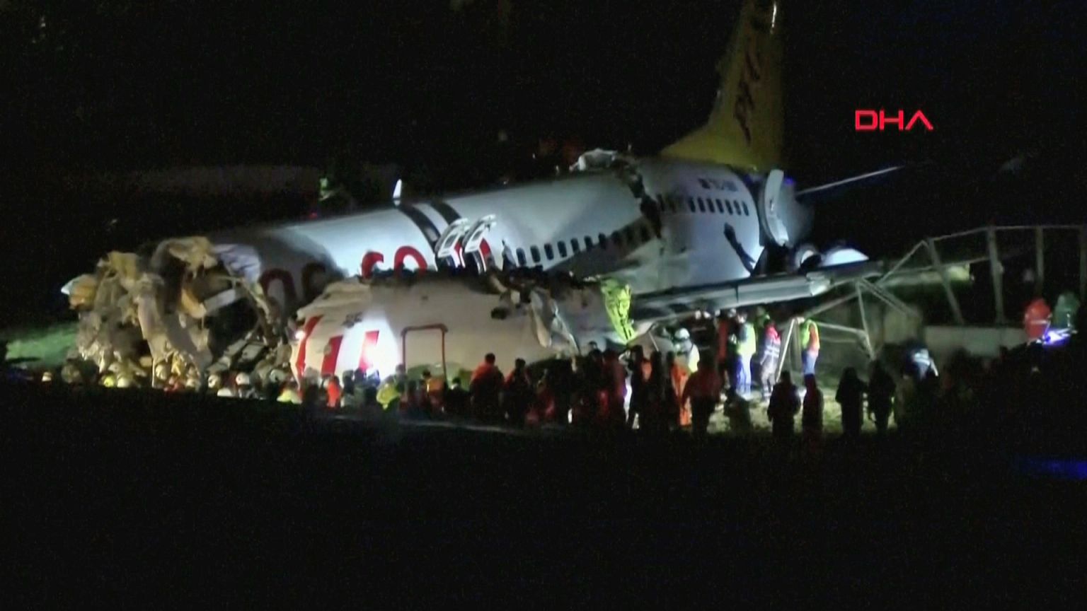 A plane flying into Istanbul's Sabiha Gokcen airport overran the runway on 