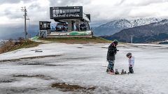 Image: Japan's Lack Of Snow Hits Ski Season