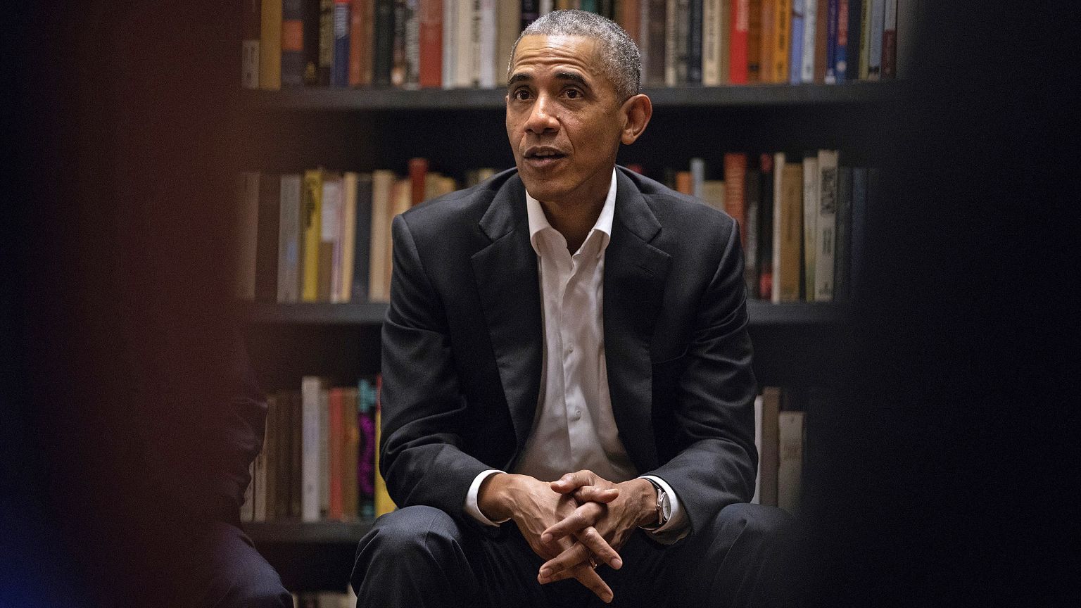 Image: Obama fellows meet with former president