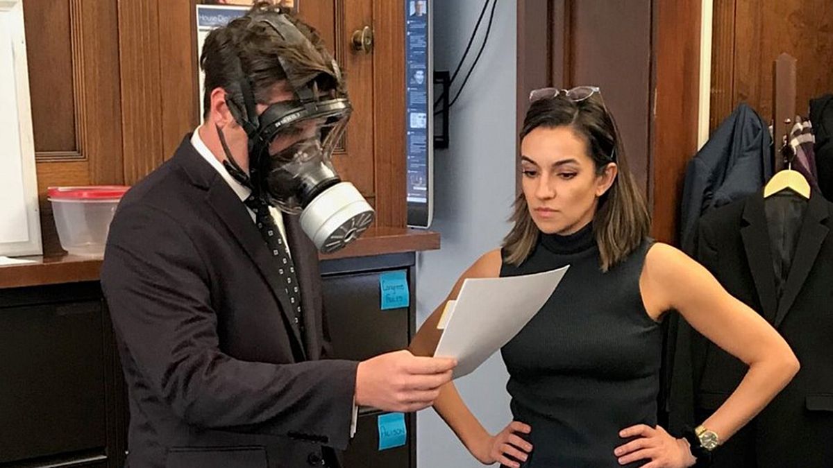 Florida Congressman Matt Gaetz wears gas mask for COVID-19 vote