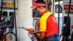 Image: A gas station in Bangkok
