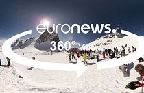 Γαλλία: Κατάδυση στις χιονισμένες κορυφές του «Λα Γκραβ»