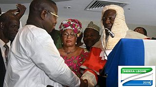 Sierra Leone : investiture houleuse du président