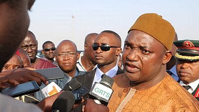 Gambie : le président Barrow promet de consacrer 10 % de son salaire aux projets de développement