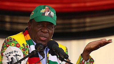 Attentat au Zimbabwe : le président Mnangagwa soupçonnne des partisans de Grace Mugabe