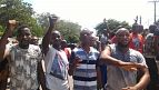 Zimbabwean opposition shows up in front of electoral commission to demand reforms [No Comment]