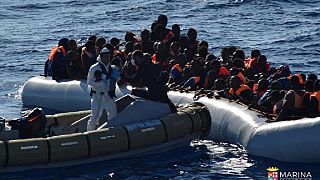 Naufrage de migrants en Libye : le temps des accusations et des démentis
