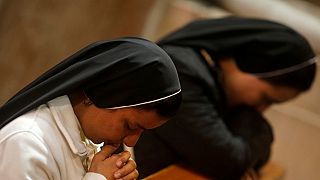 La vague de #MeeToo s'empare du Vatican : des sœurs accusent des prêtres d'abus sexuels